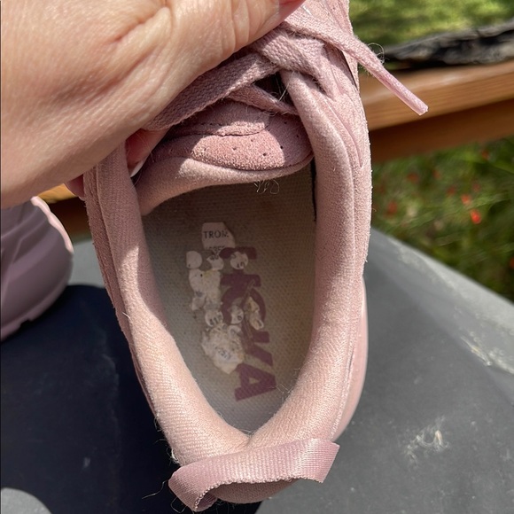 Hoka one on onePink Athletic Sneakers with Textured Fabric - Picture 5 of 7
